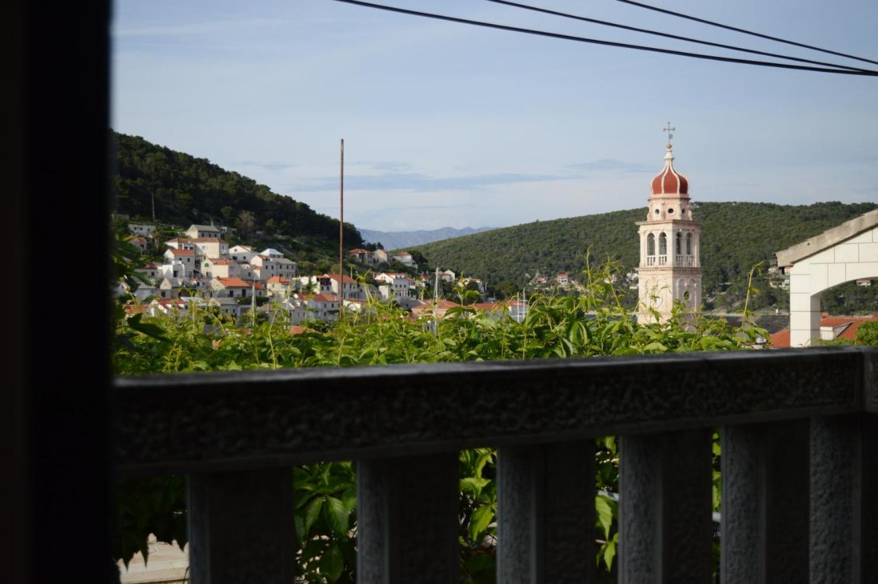 Villa Visilo Stone House Pucisca Esterno foto