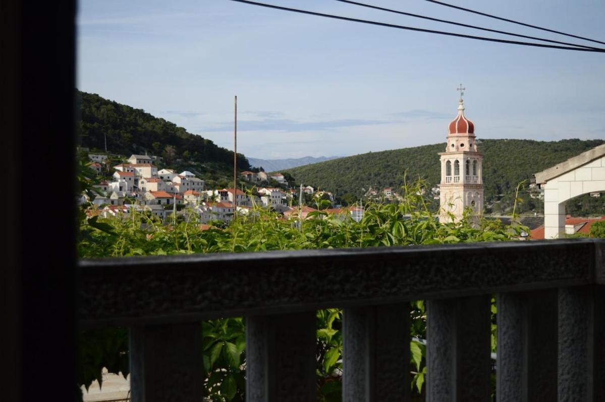 Villa Visilo Stone House Pucisca Esterno foto
